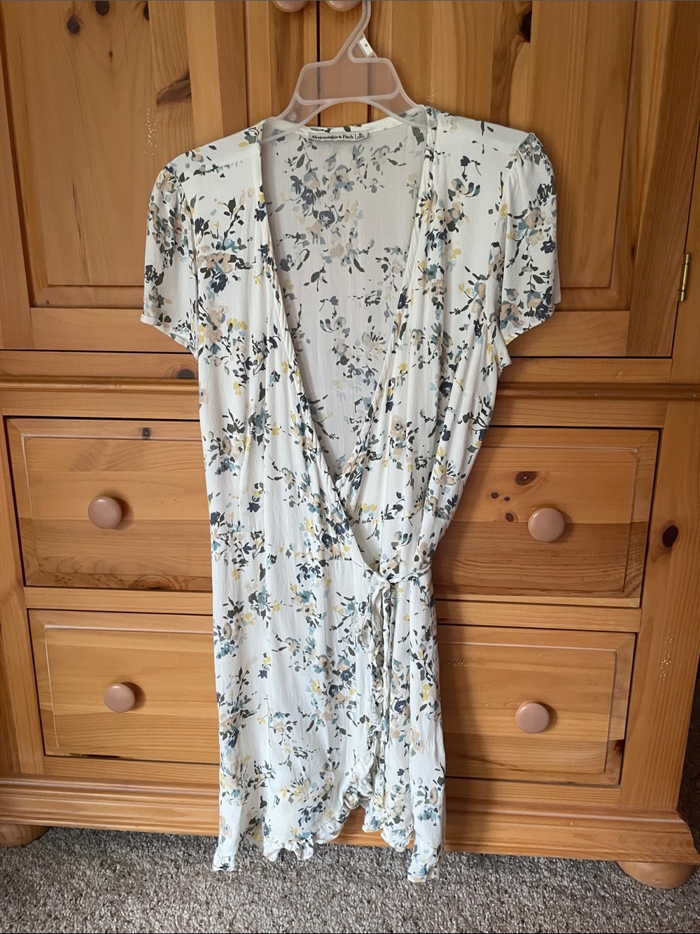 Abercrombie & Fitch Cream Floral wrap tunic